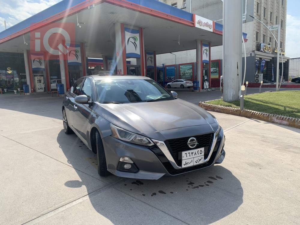 Nissan Altima